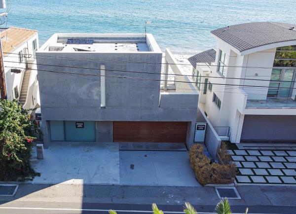 kanye west gutted malibu mansion